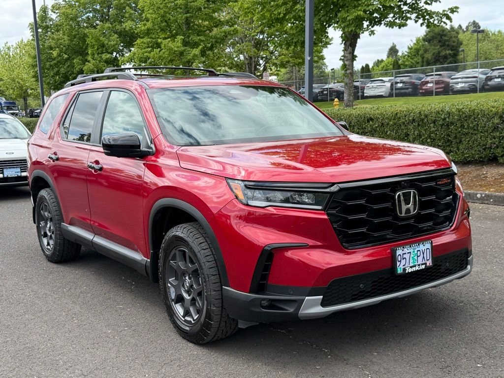 Used 2025 Radiant Red Metallic II Honda TrailSport image 2