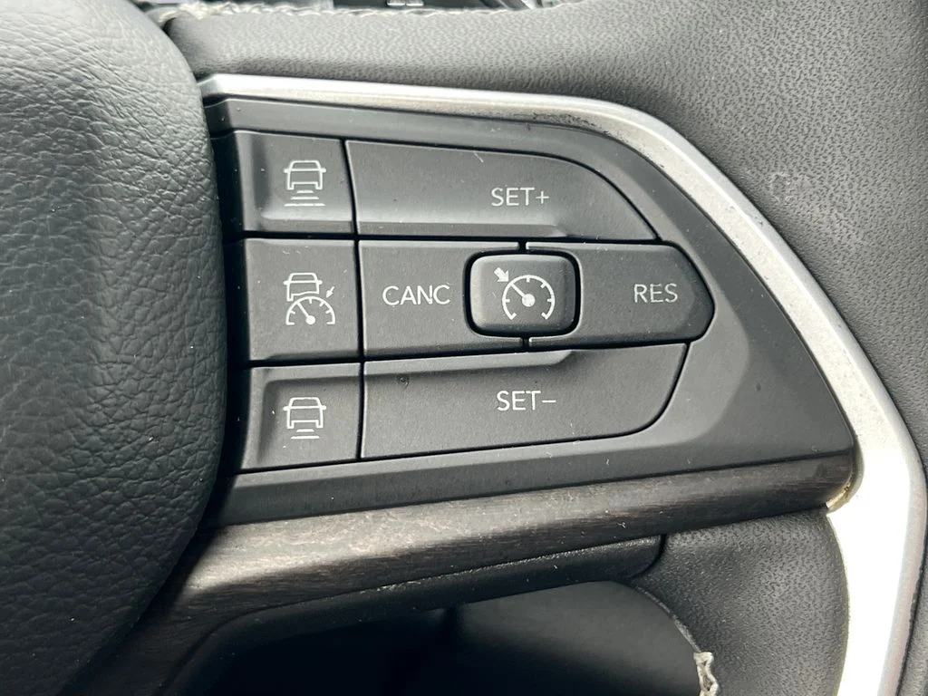 Used 2023 Black Jeep Limited image 22
