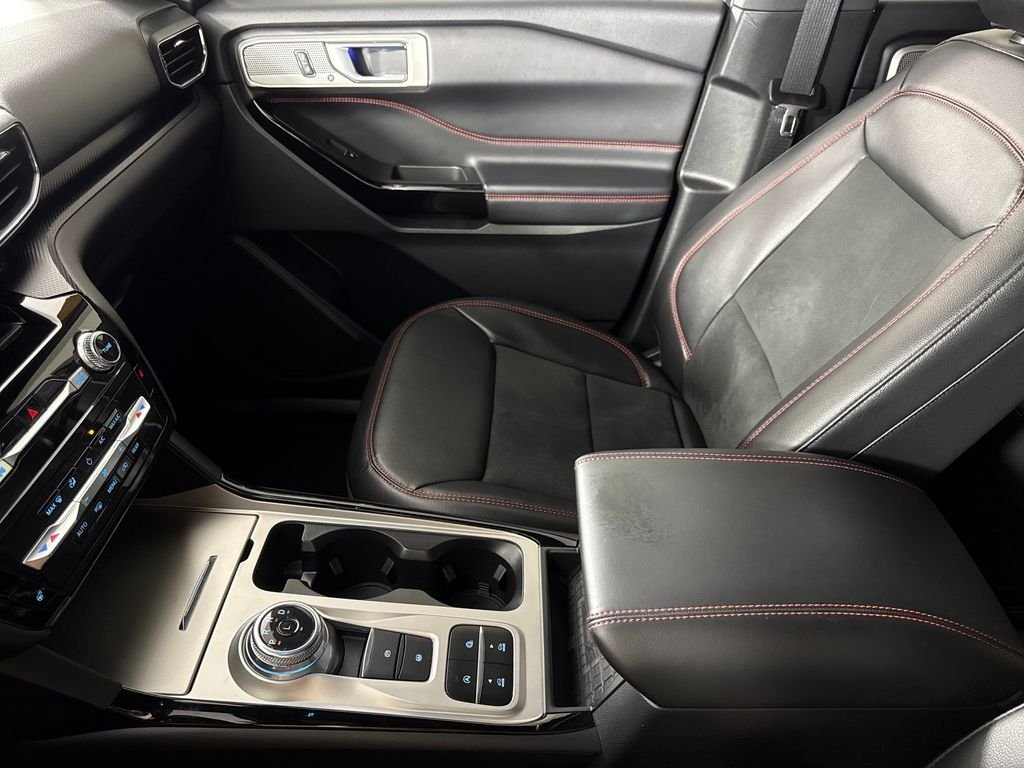2024 Ford Explorer ST-LINE - Photo 23
