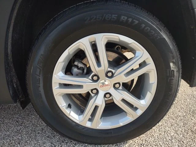 Certified Used 2024 Summit White GMC SLE image 25