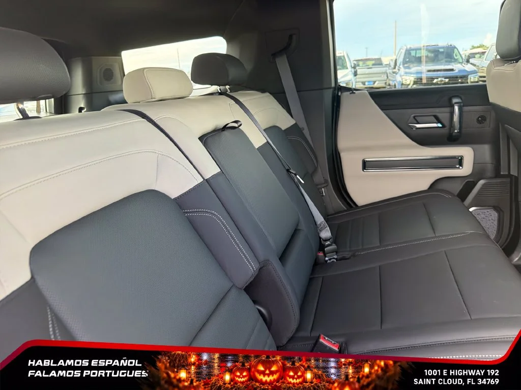Used 2026 Void Black GMC 2X image 32