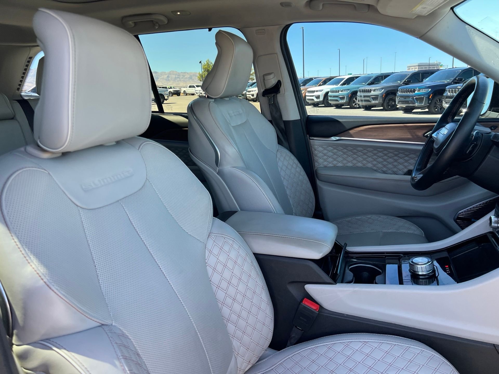 Used 2023 White Jeep Summit image 23