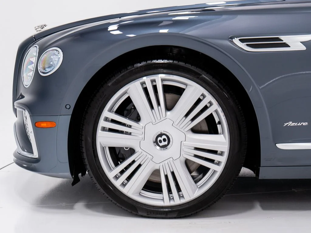 Certified Used 2026 Thunder Bentley Azure image 41