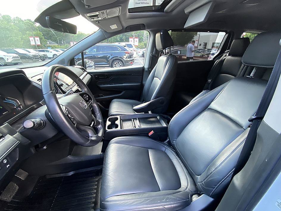 Used 2024 Platinum White Pearl Honda Touring image 10
