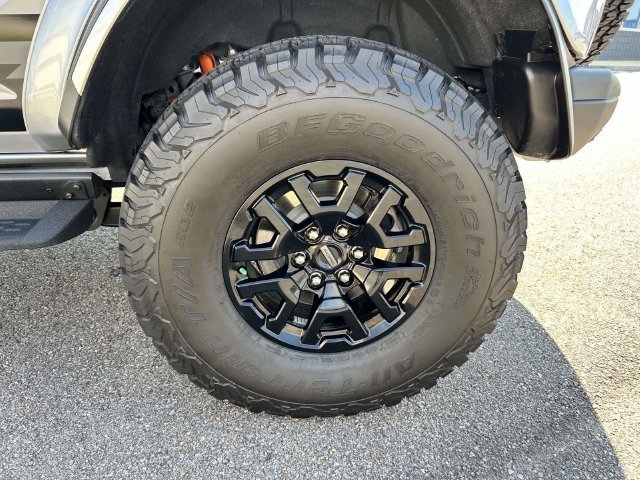 Used 2024 Silver Ford Raptor image 3