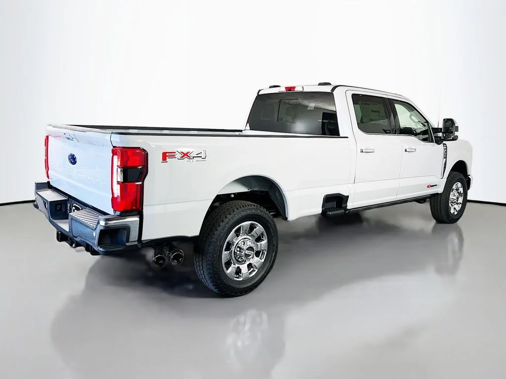 New 2026 Avalanche Ford Lariat image 15