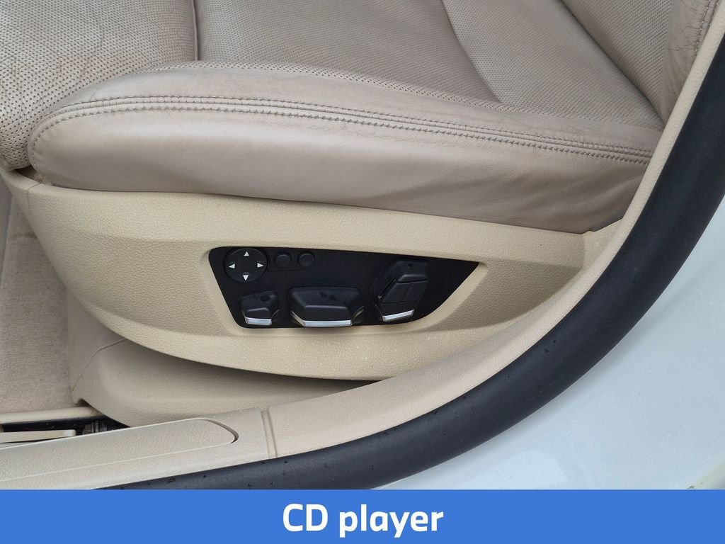 Used 2009 White BMW 750Li image 18