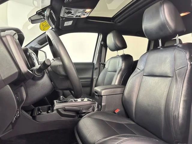 Used 2023 White Toyota SR image 23