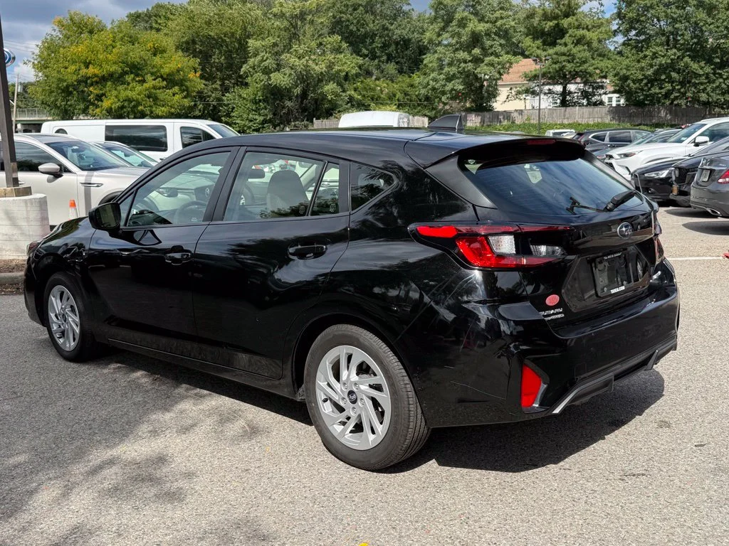 Used 2024 Crystal Black Silica Subaru Base image 8