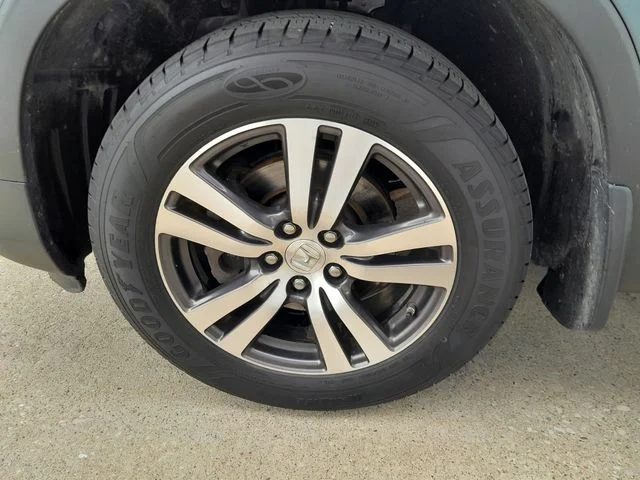 Used 2018  Honda EX-L image 9