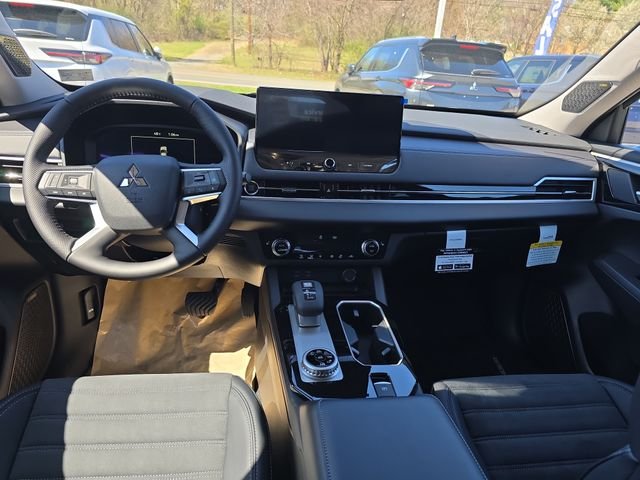 2026 Mitsubishi Outlander SE - Photo 11