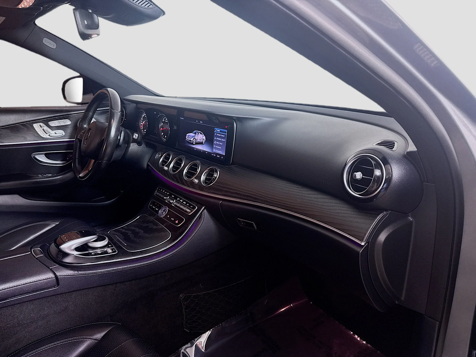 Used 2018 Selenite Gray Metallic Mercedes-Benz E 300 image 26