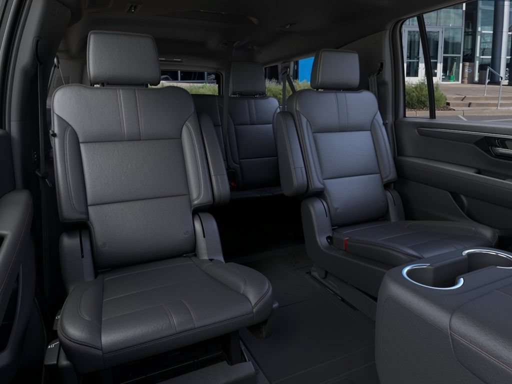 2026 Chevrolet Suburban RST - Photo 18