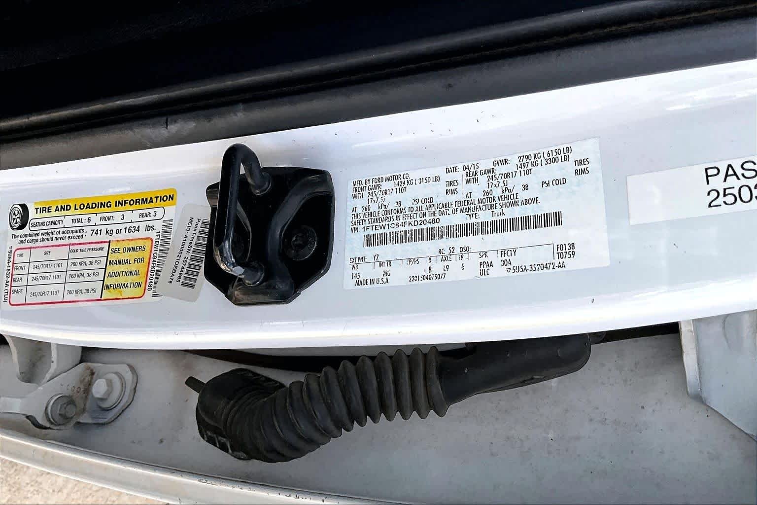 Used 2015 Oxford White Ford XLT image 32