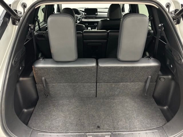 Used 2024 Gray Mitsubishi  image 9