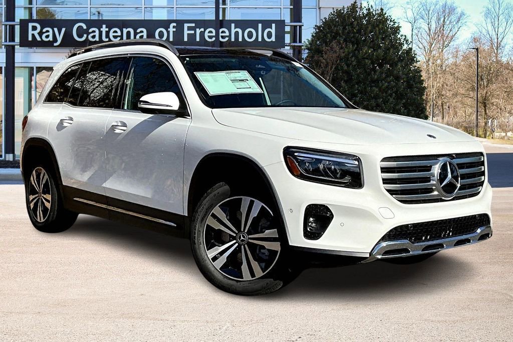 New 2026 Polar White Mercedes-Benz GLB 250 image 16