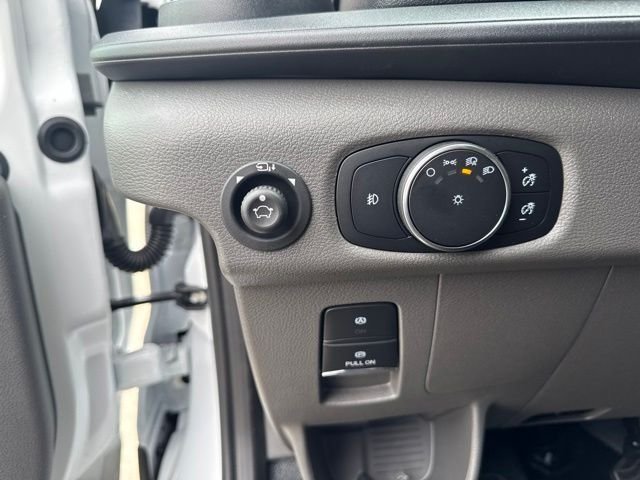 New 2026 Oxford White Ford Passenger Van XL image 16