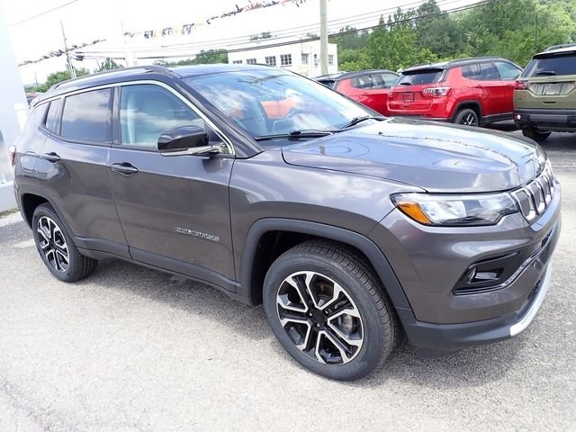 Used 2022 Gray Jeep Limited image 9