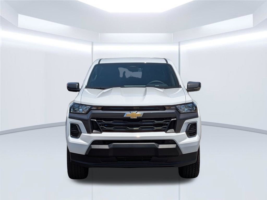 New 2026 Summit White Chevrolet LT image 10