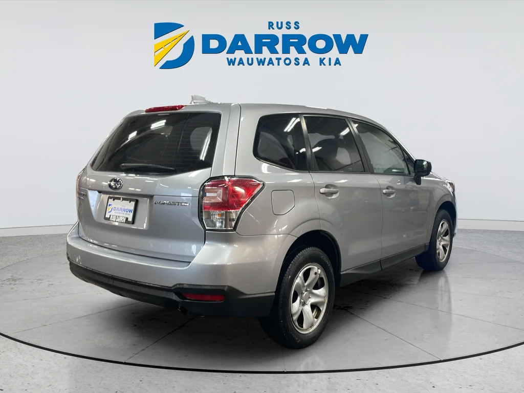 Used 2018 Silver Subaru 2.5i image 5