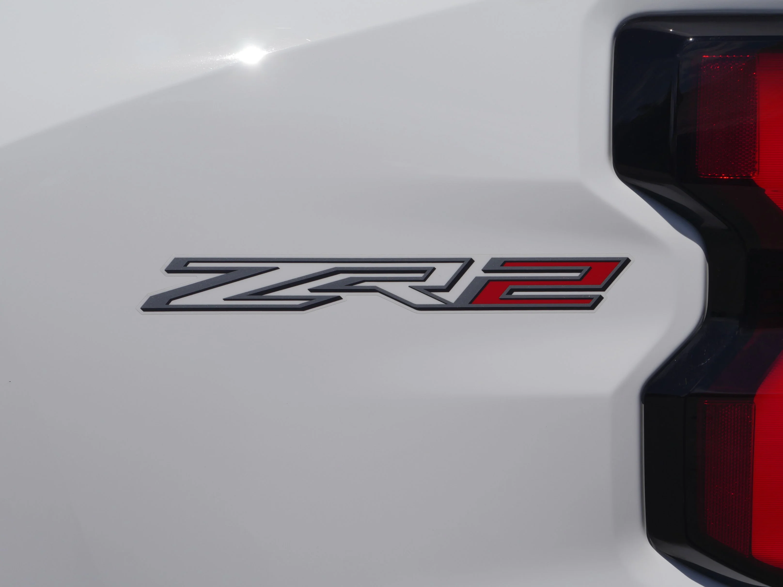 Used 2024 Summit White Chevrolet 4WD ZR2 image 9