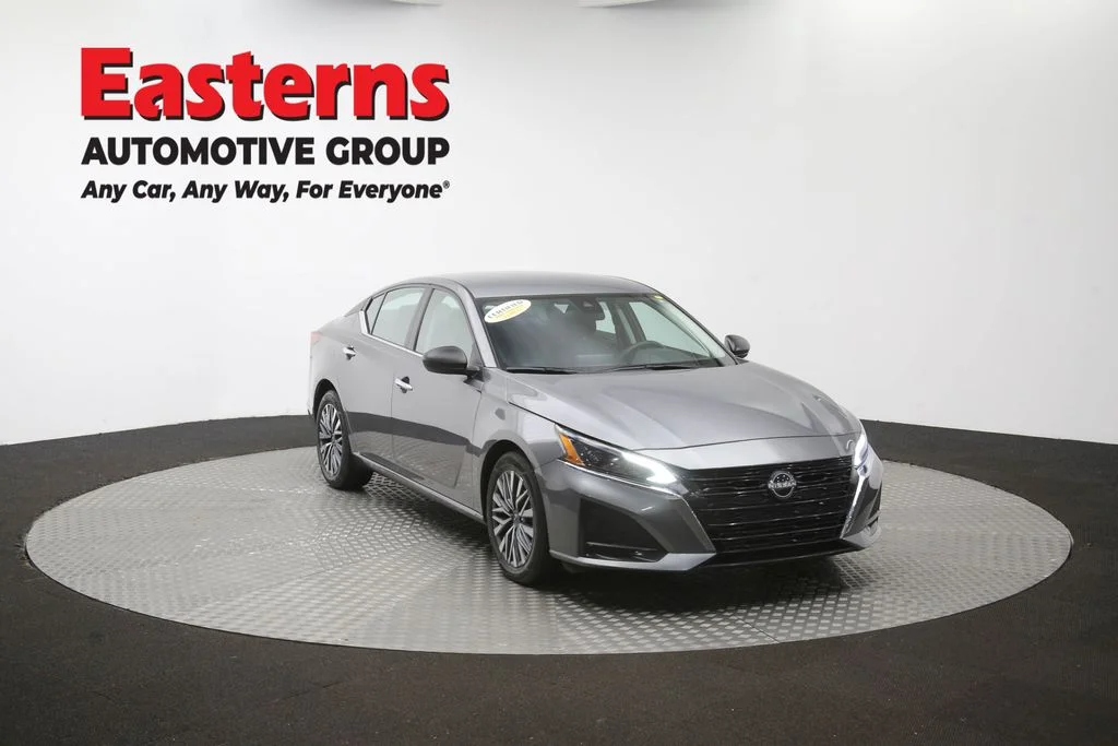 Used 2025 Gray Nissan 2.5 SV image 49