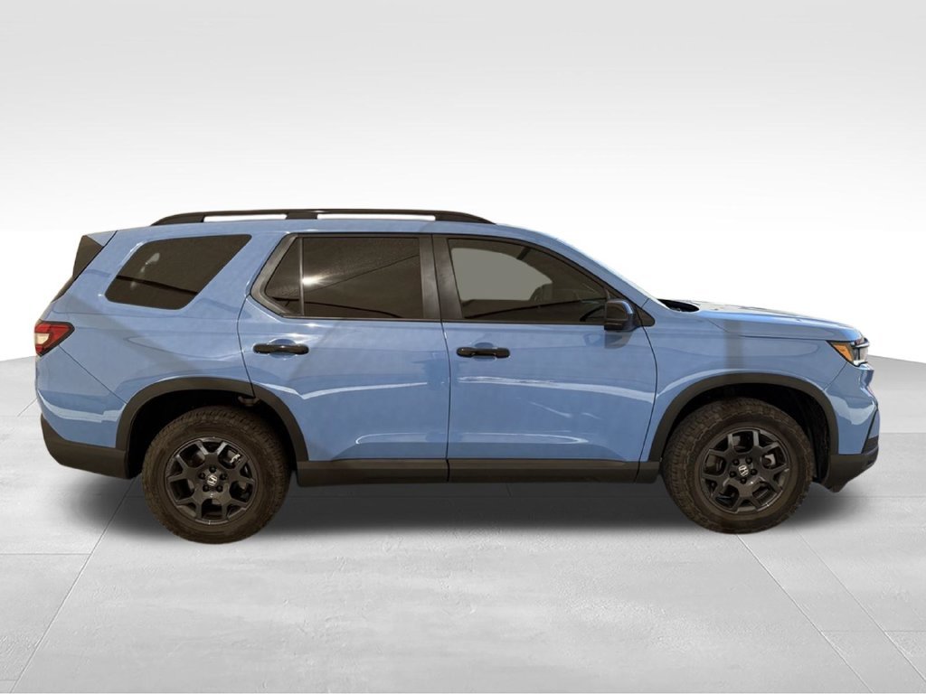 Used 2025 Diffused Sky Pearl Honda TrailSport image 8