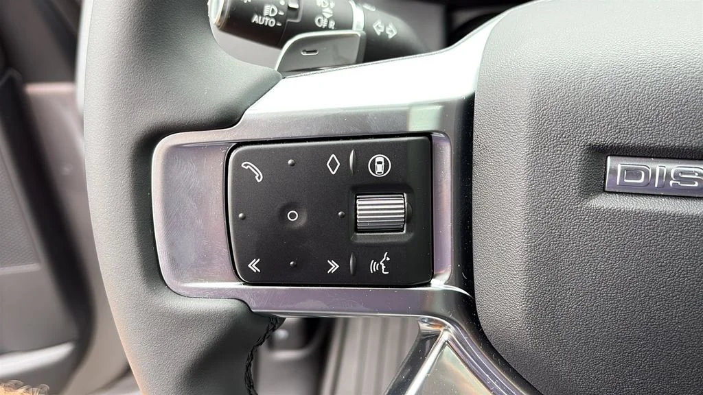 New 2026 Eiger Grey LAND ROVER S image 13