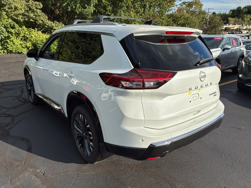 New 2026 Everest White Pearl TriCoat Nissan Platinum image 6