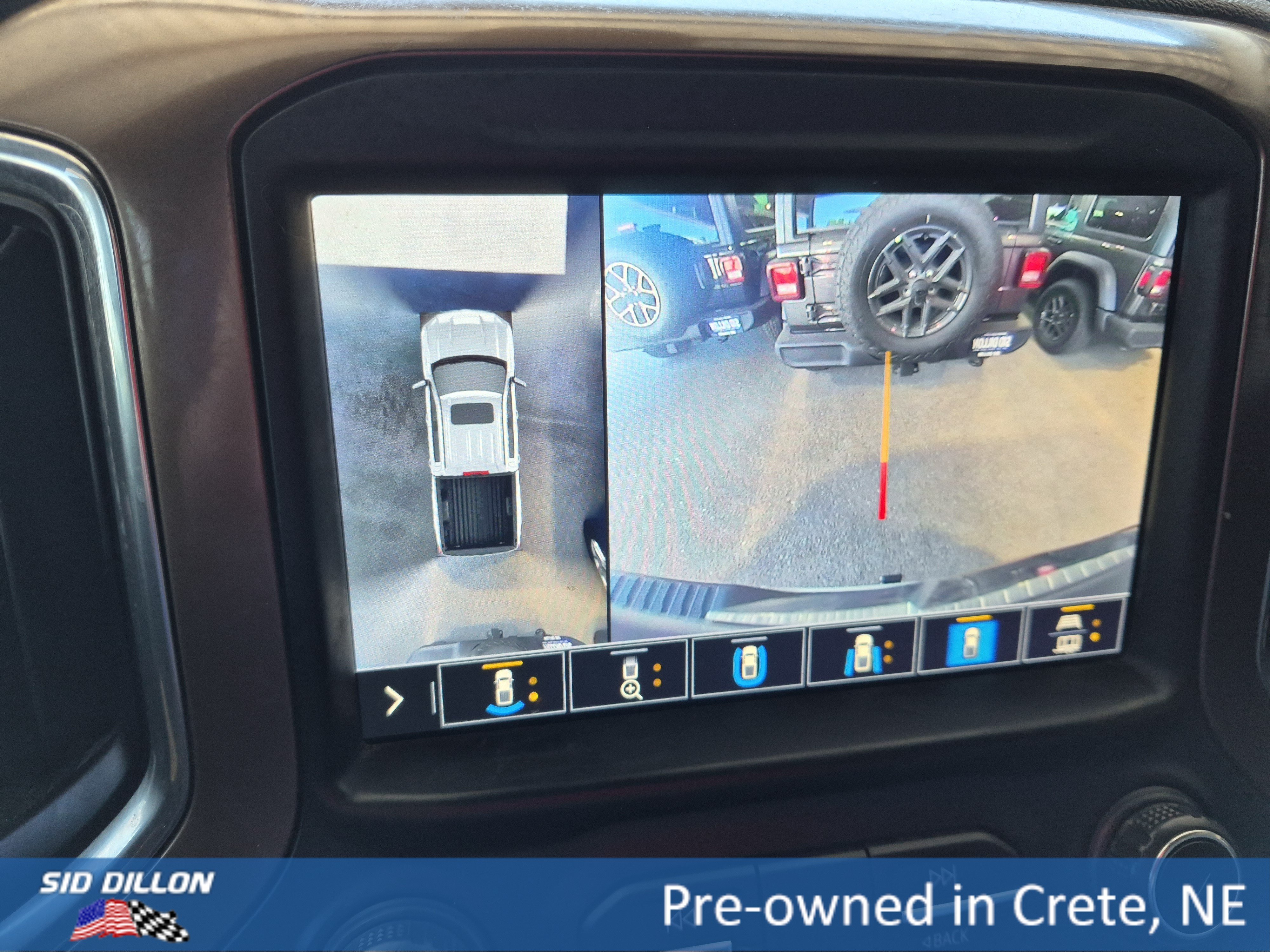 Used 2021 Iridescent Pearl Tricoat Chevrolet High Country image 8