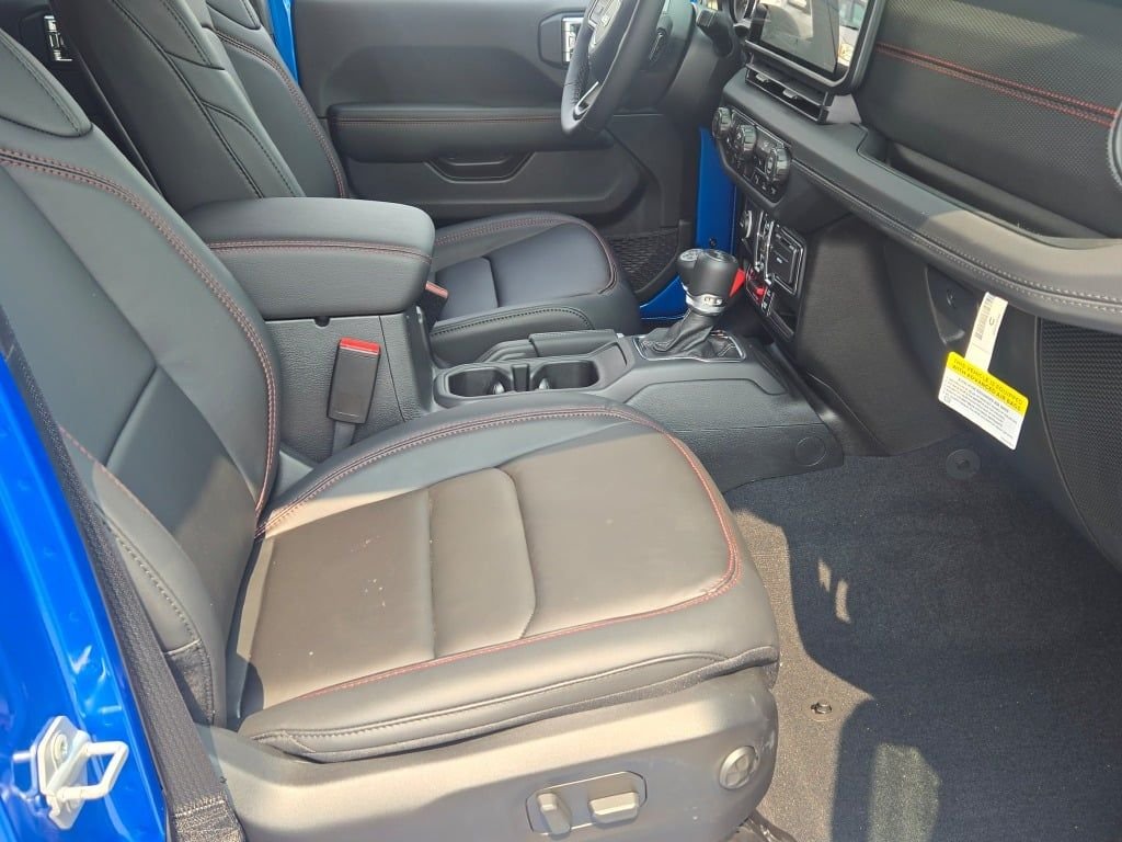New 2026 Hydro Blue Pearlcoat Jeep Rubicon X image 5