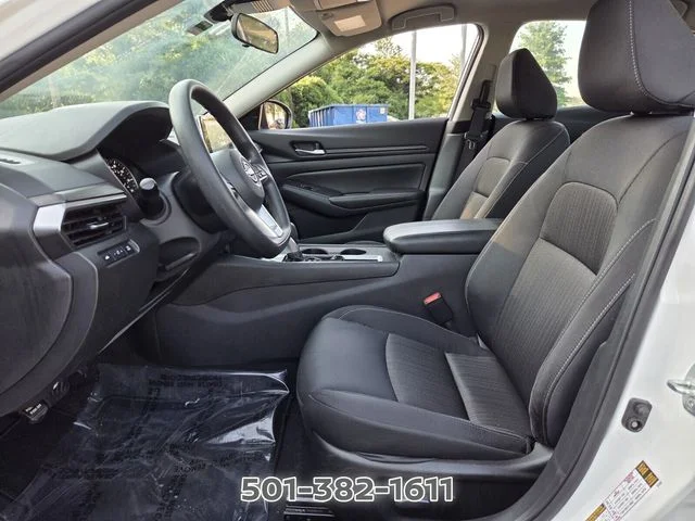 2025 Nissan Altima SV - Photo 9