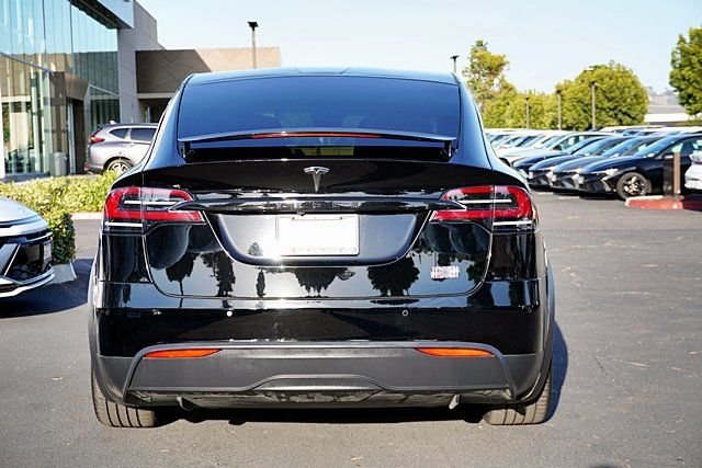 Used 2022 Black Tesla Plaid image 8