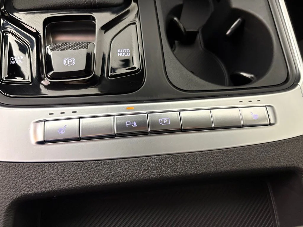New 2026 White Kia EX image 31