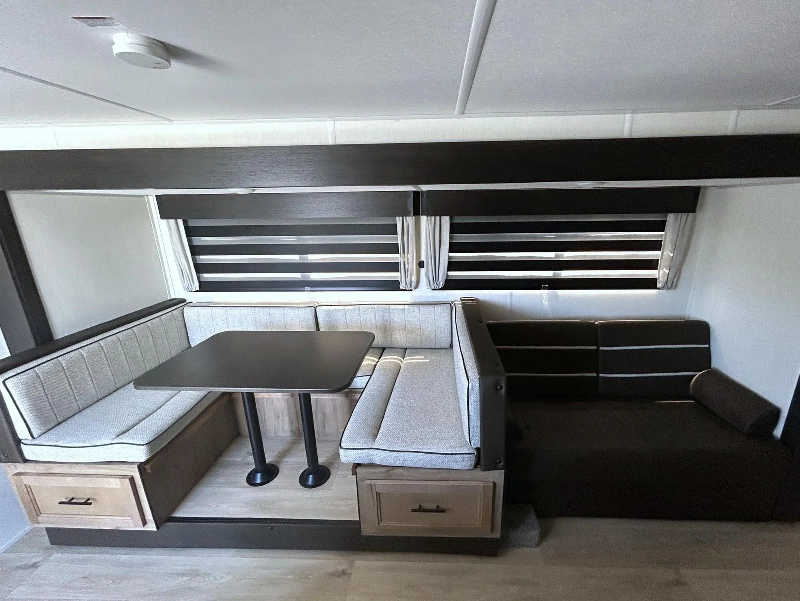 Used 2025 White Forest River Patriot Edition image 12