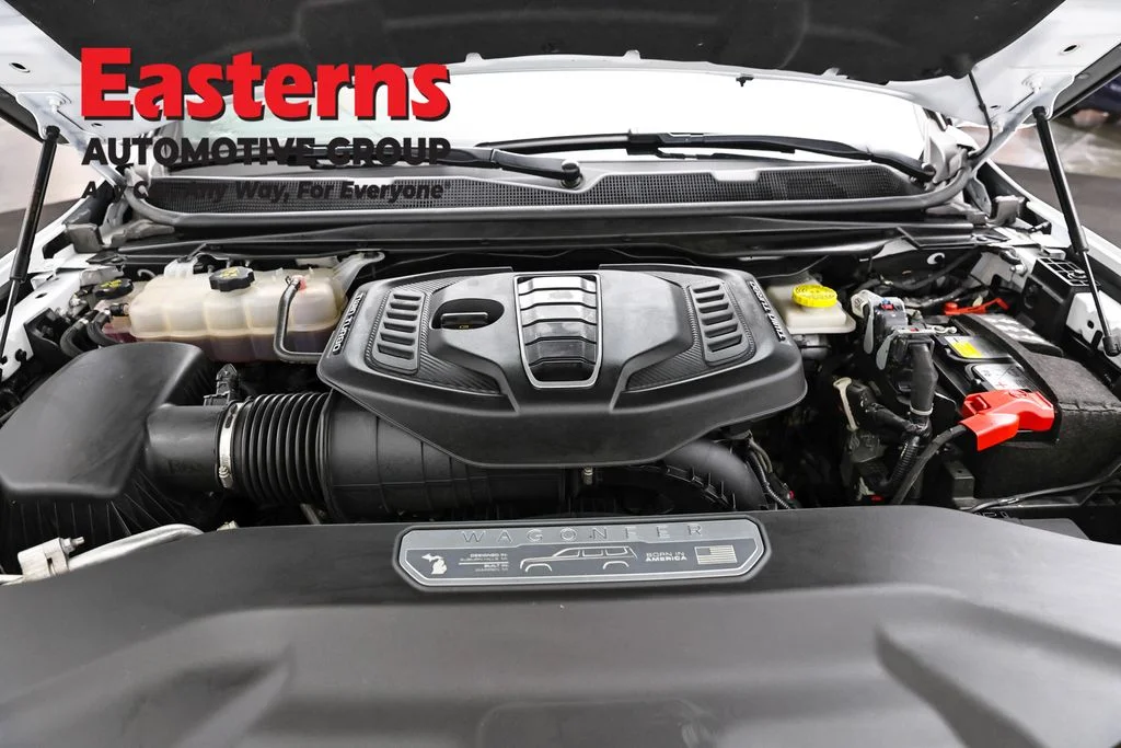 Used 2025 White Jeep Series III image 7