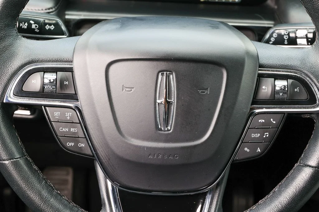 Certified Used 2023 Silver Lincoln Standard image 9
