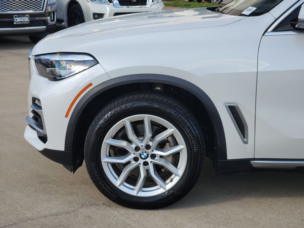 Used 2019 White Metallic BMW xDrive40i image 8
