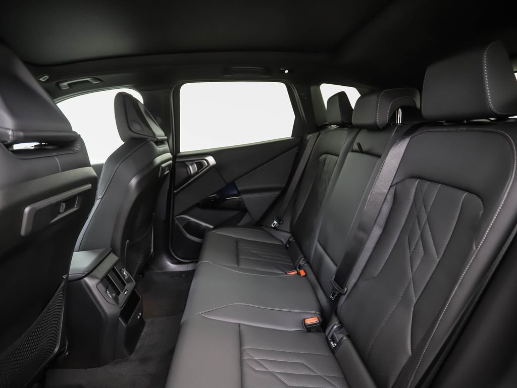 New 2026 Dark Graphite BMW 30 xDrive image 21