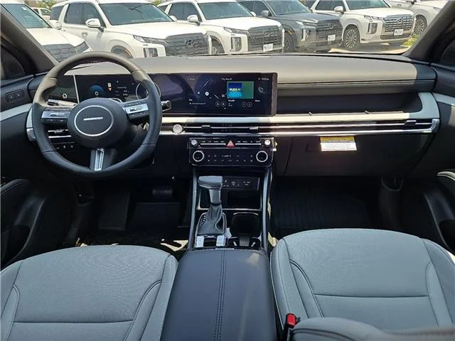 New 2025 Phantom Black Hyundai Limited image 12