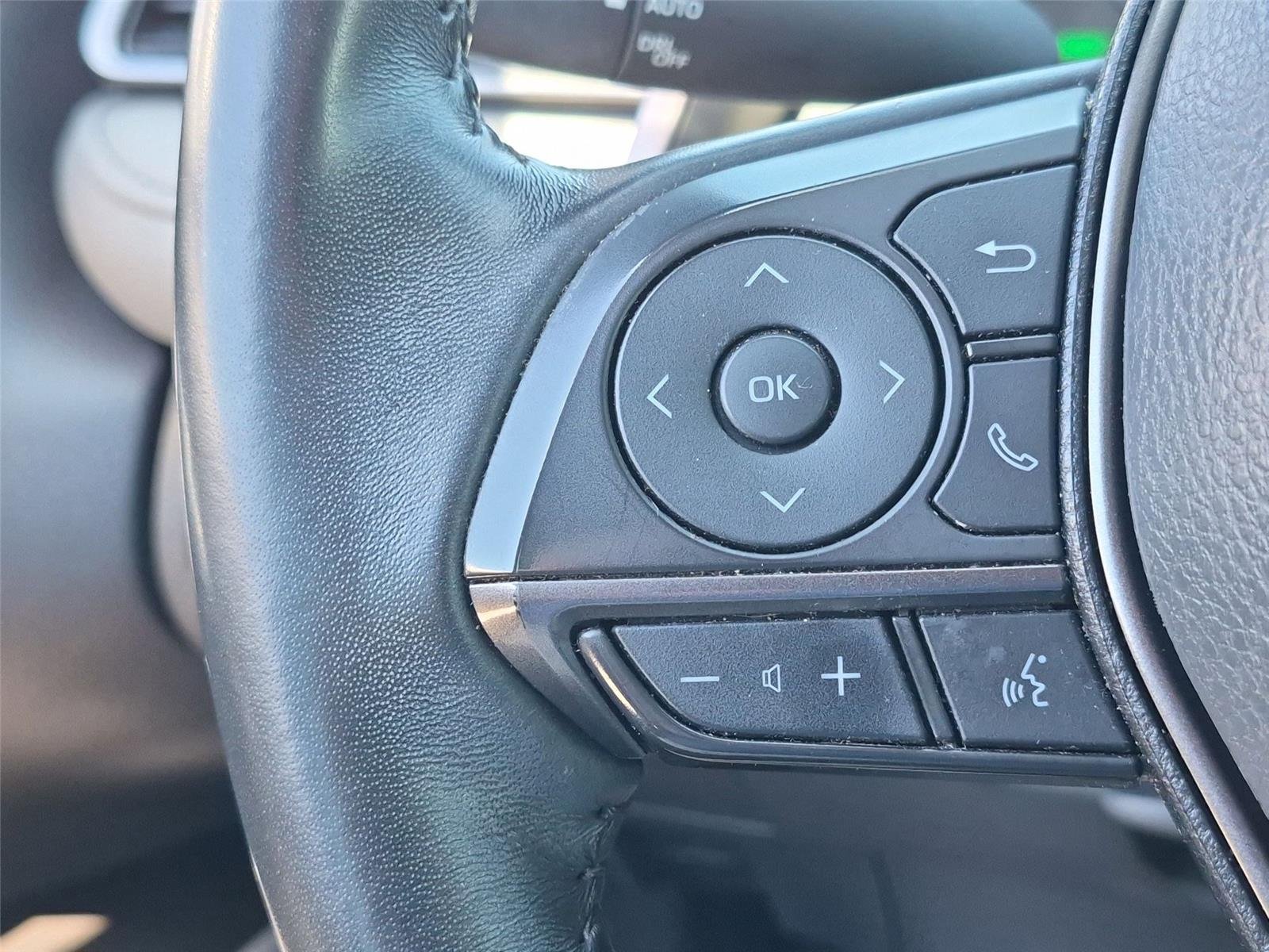 Used 2023 Ice Cap Toyota Hybrid SE image 18