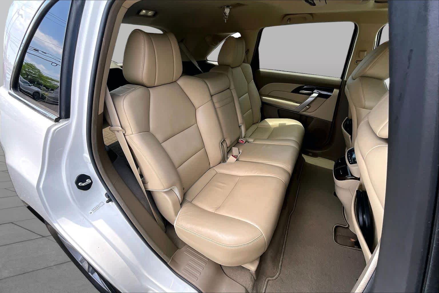 Used 2012 Aspen White Pearl II Acura Tech/Entertainment Pkg image 19
