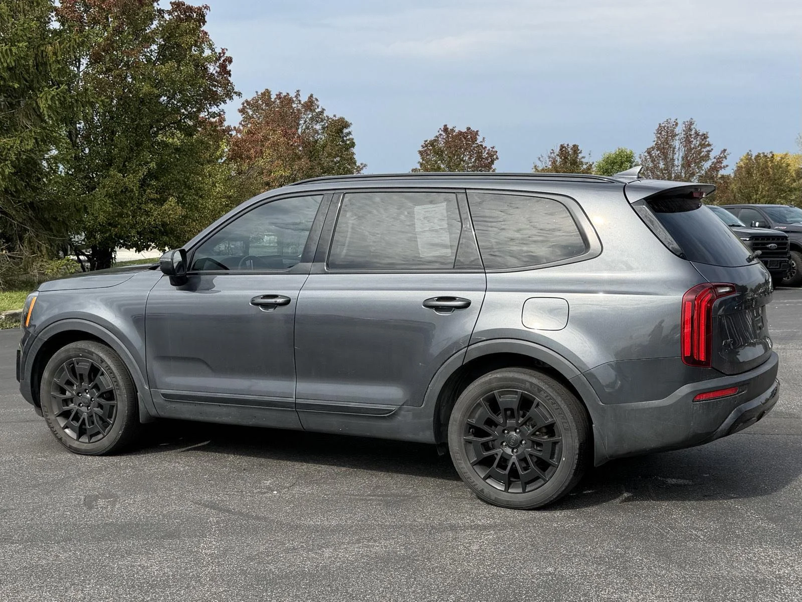 Used 2021 Gravity Gray Kia EX image 6