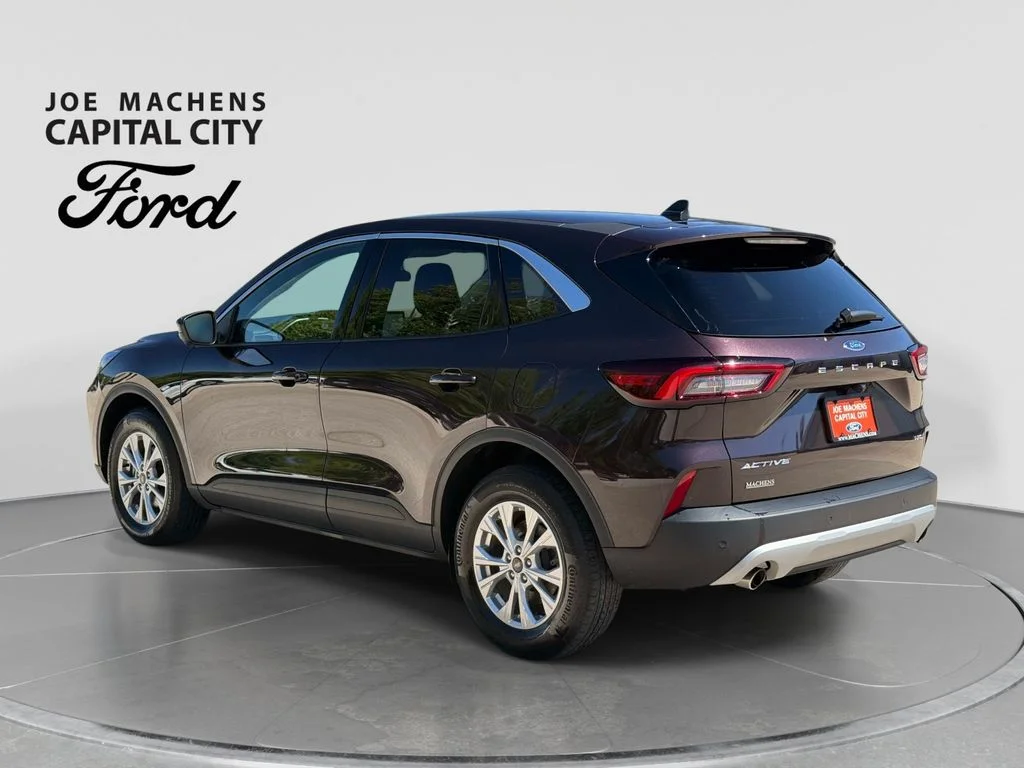 Used 2023 Cinnabar Red Ford Active image 7