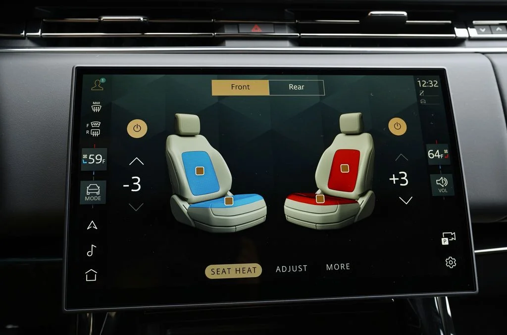 New 2026 Fuji White Land Rover SE image 23
