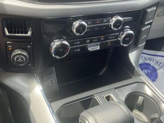 New 2026 Carbonized Gray Metallic Ford XLT image 20