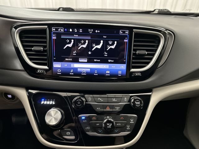 Used 2023 Gray Chrysler Touring L image 20