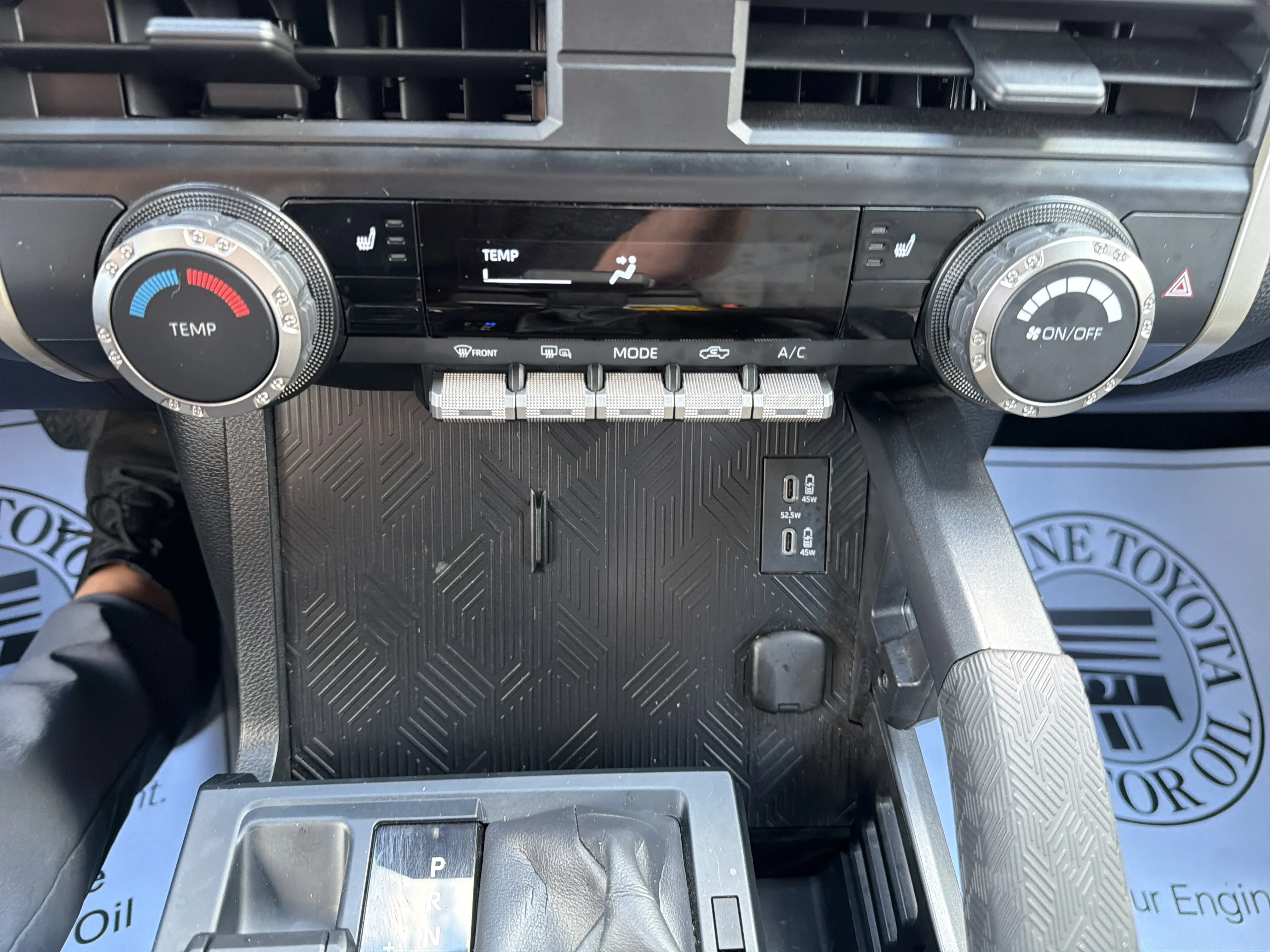 2025 Toyota Tacoma SR5 - Photo 19