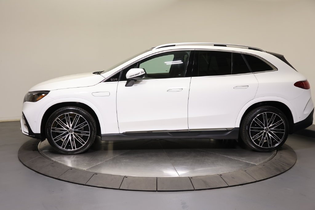 New 2027  Mercedes-Benz 320 SUV image 2