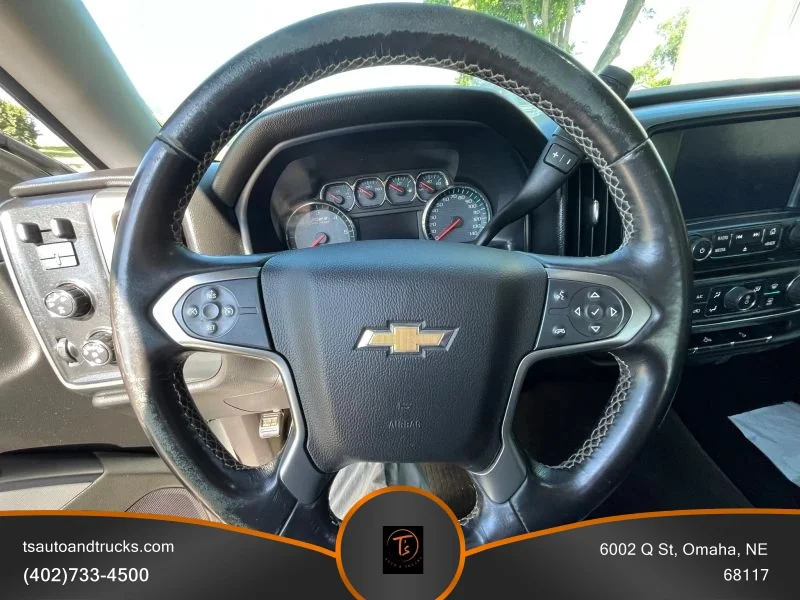 Used 2015 Silver Chevrolet Z71 LT Pickup 4D 5 3/4 ft image 17